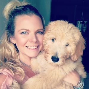 Meet your Posher, Alyxis